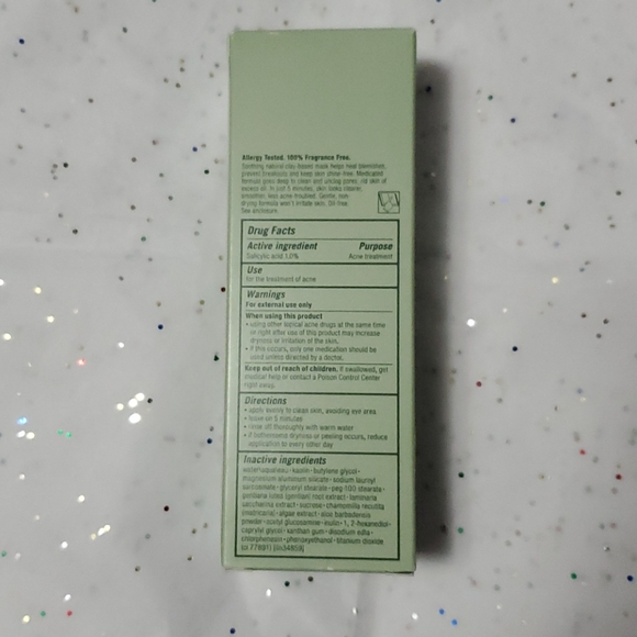 Clinique Acne Oil-Control Cleansing Mask - Picture 2 of 4
